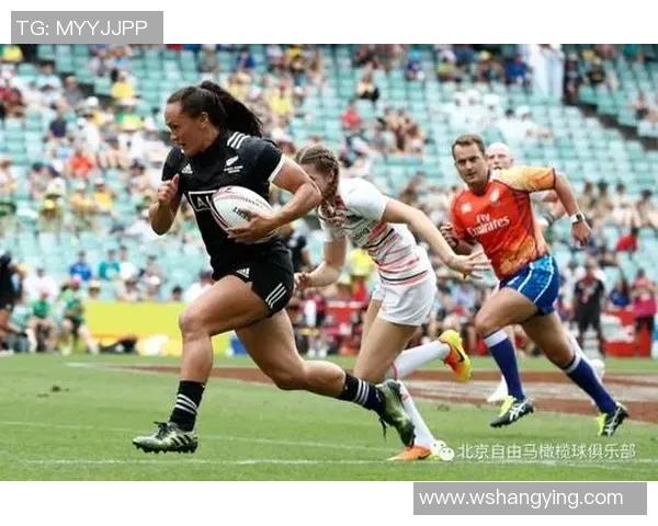 奎仑斯与阿劳激战正酣谁能在这场对决中笑到最后