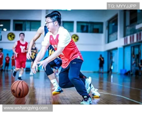 当演员遇上篮球明星：跨界合作与友谊的精彩瞬间
